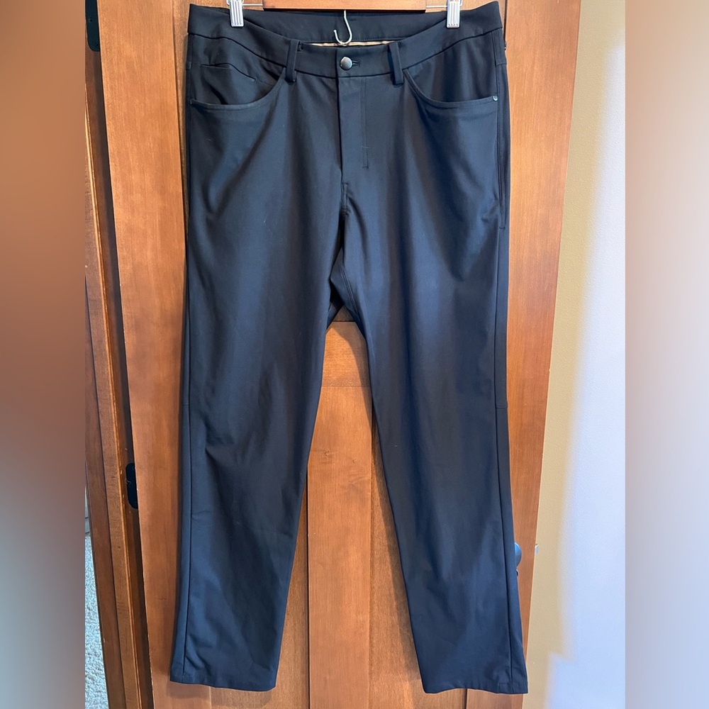 Men’s Lululemon ABC Classic pant. Black, size 34x33.